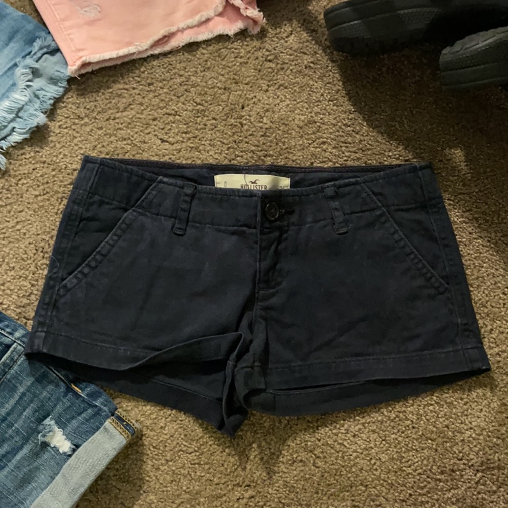 Shorts - Picture 13 of 14